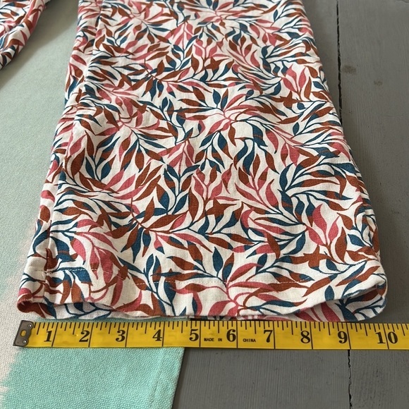 Land’s End Linen Leaf Print Mid Rise Elastic Waist PullOn Wide Leg Pants - Picture 10 of 10